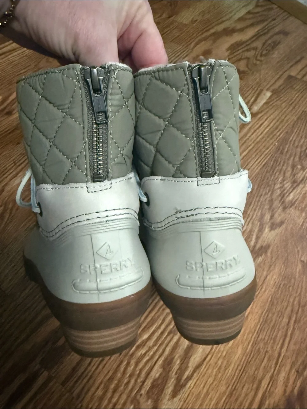 Sperry Saltwater Waterproof Quilted Duck Boot Size 7